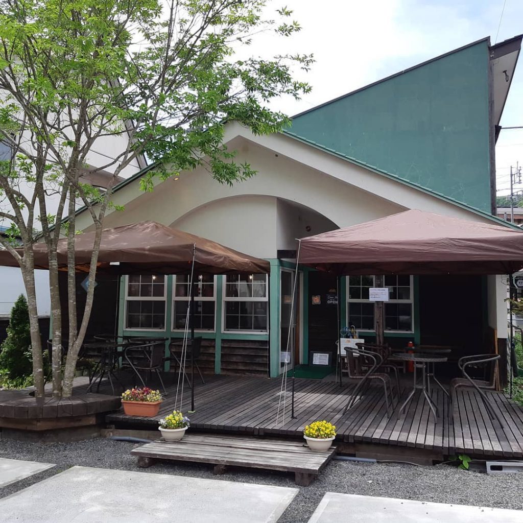 Pizzeria La Biere (ลา บิเอล) 窯焼きピザの店 ラ ビエール ร้านอร่อยชื่อดังน่านั่ง เมืองมินาคามิ จังหวัดกุนมะ